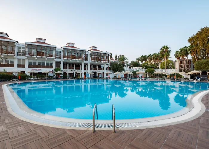 Kemer Resorts and Hotels with Waterparks