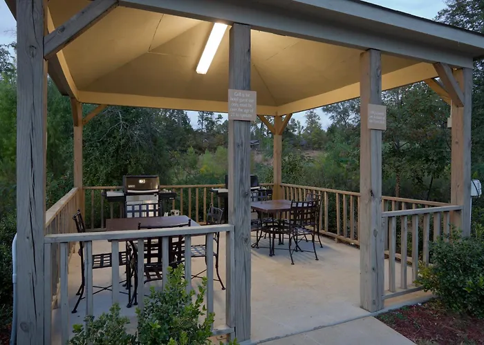 Pearl Dog Friendly Hotels