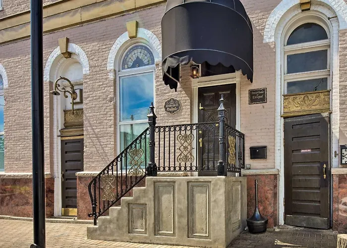 La Porte Vacation Rentals