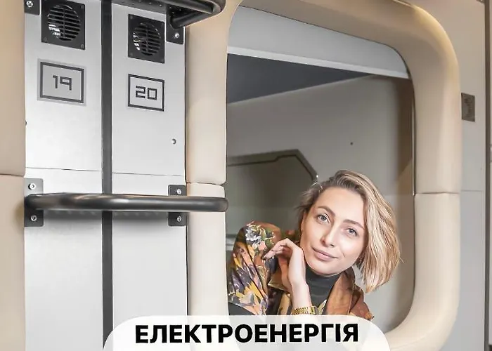 Av-2 Capsule Hotel