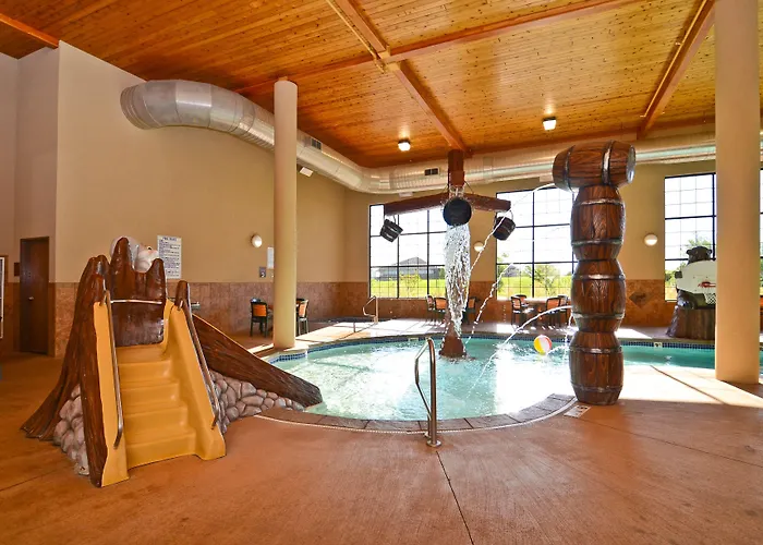 Fargo Resorts and Hotels with Waterparks