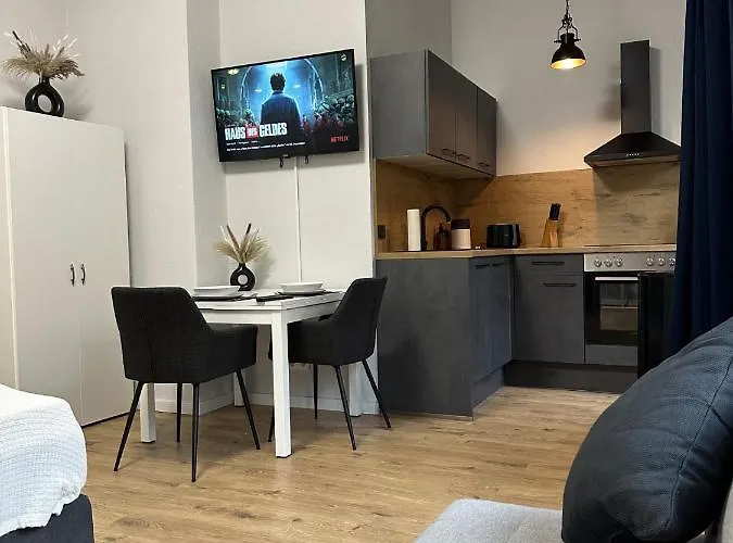 Ferienwohnung Lorenz Mit Kostenlosem Parkplatz Boxspringbett Kueche