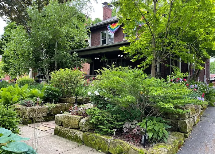 Vacation Apartment Rentals in Columbus
