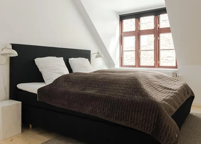 Central City Apartment On Best Location By Round Tower