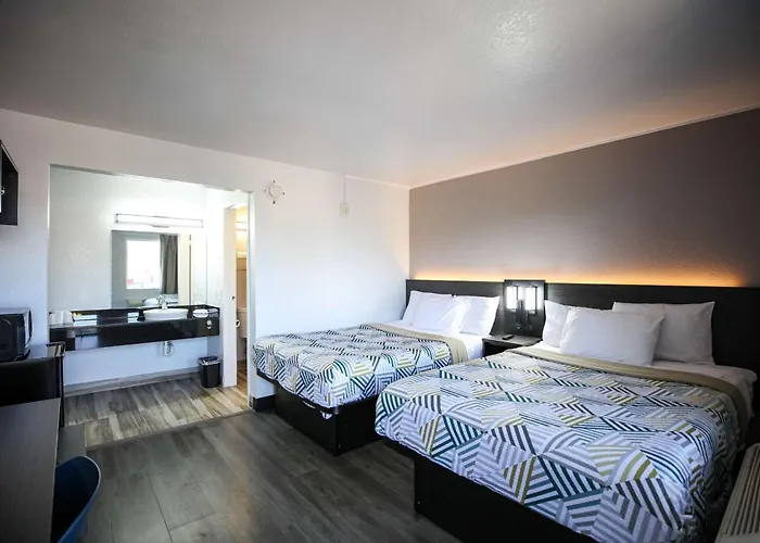 Sacramento Beach hotels