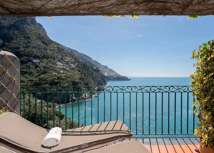 Hotel sulla spiaggia a Positano