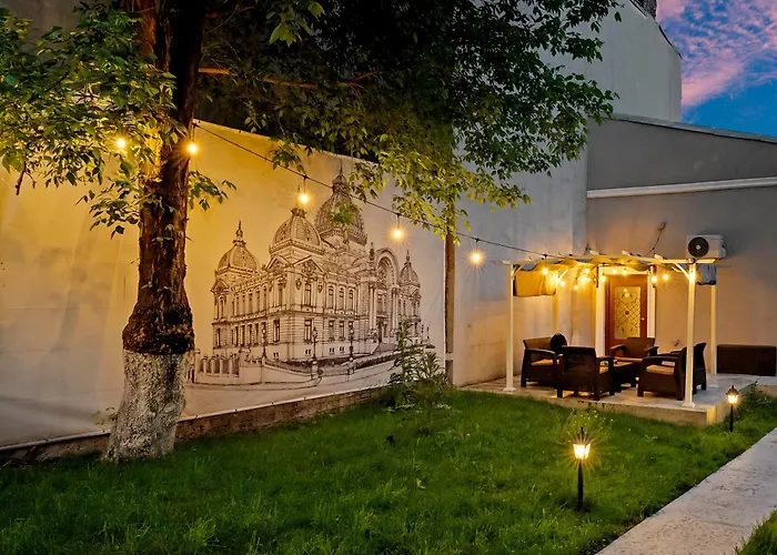 Downtown Bucharest Villa Private Garden & Garage For Parking
