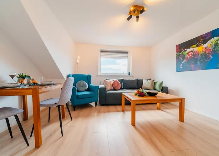 Zentrale Wohlfuehlwohnung - Ideal Fuer Ihren Urlaub Oder Die Geschaeftsreise
