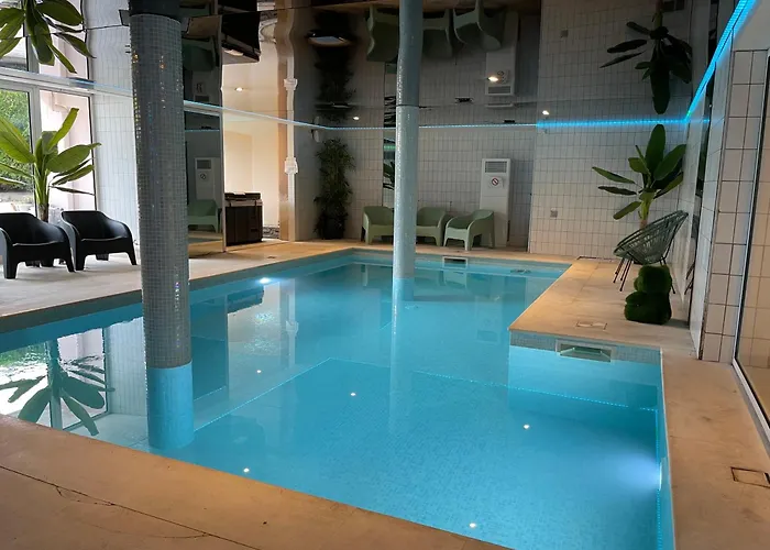 Hôtels à Centre de Mende