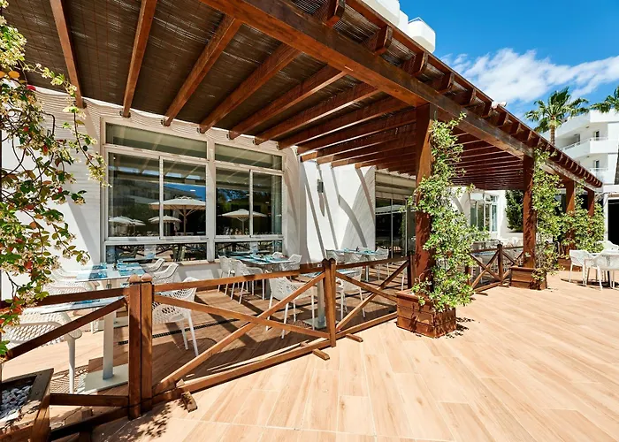 Apartahoteles en Playa de Muro (Mallorca) 