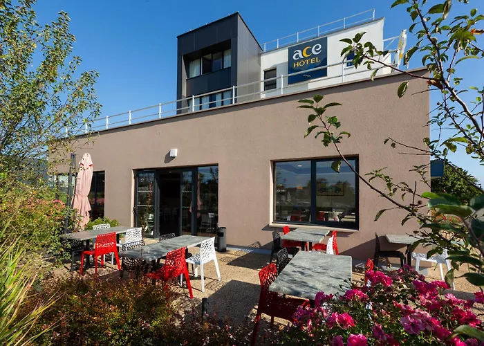 Hôtels à Saint-Saturnin (Sarthe)