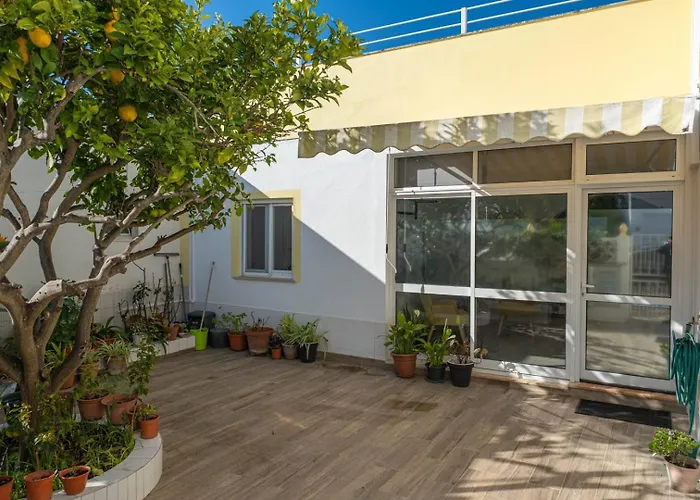 Alvor Lemon House
