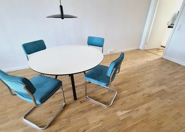 Spacious Apartment 120 Metres From Metro