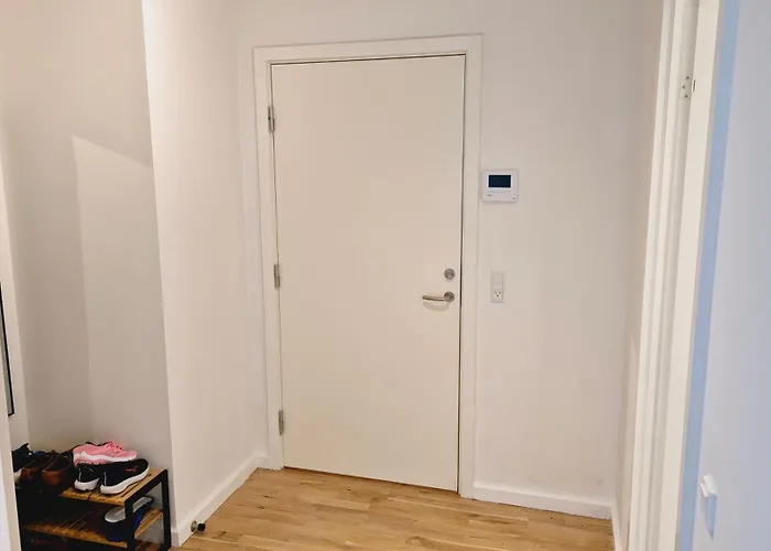 Spacious Apartment 120 Metres From Metro