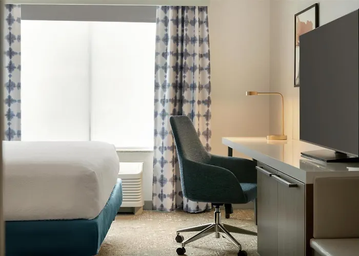 Riverhead Beach hotels