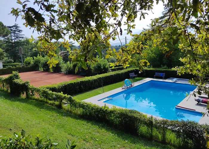 Hotel sulla spiaggia a Sarzana