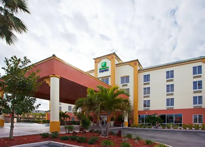 Cocoa Beach Golf hotels