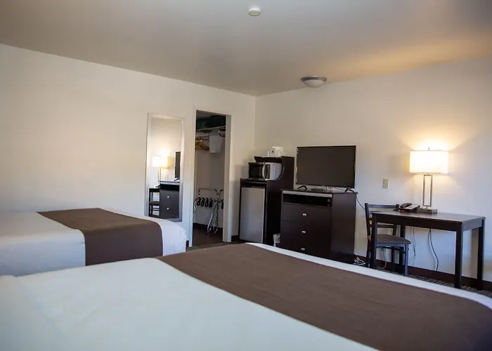 Manitou Springs Hotels