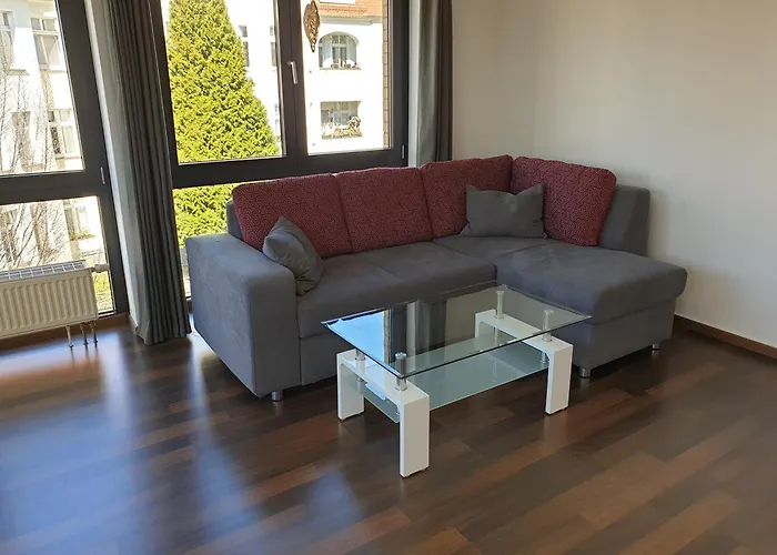 Modernes Apartment Stadtfeld Ost Panoramafenster