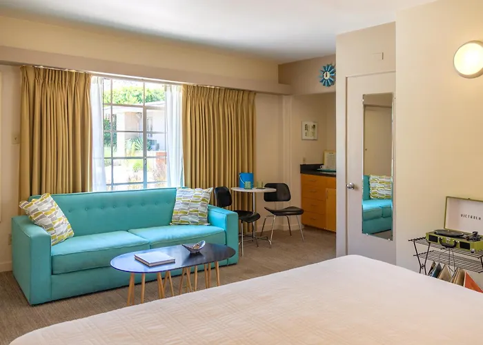 The Hideaway - 21&Over -a Town&Desert Boutique Hotel