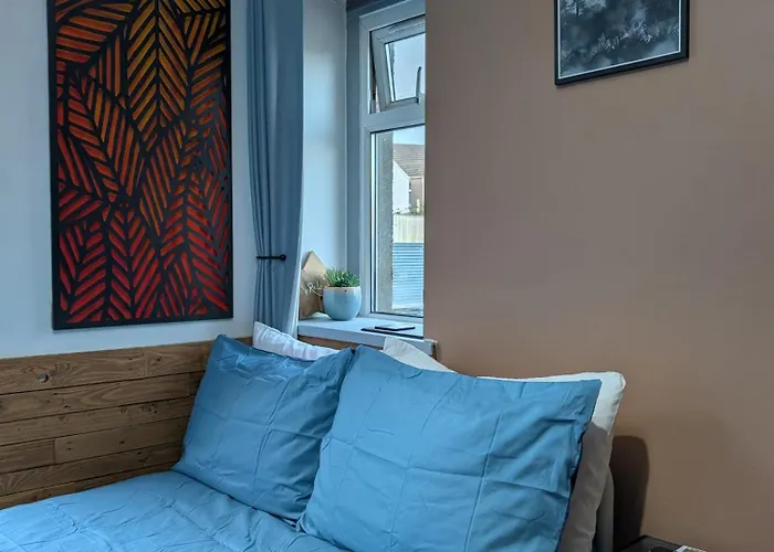Vacation Apartment Rentals in Swansea
