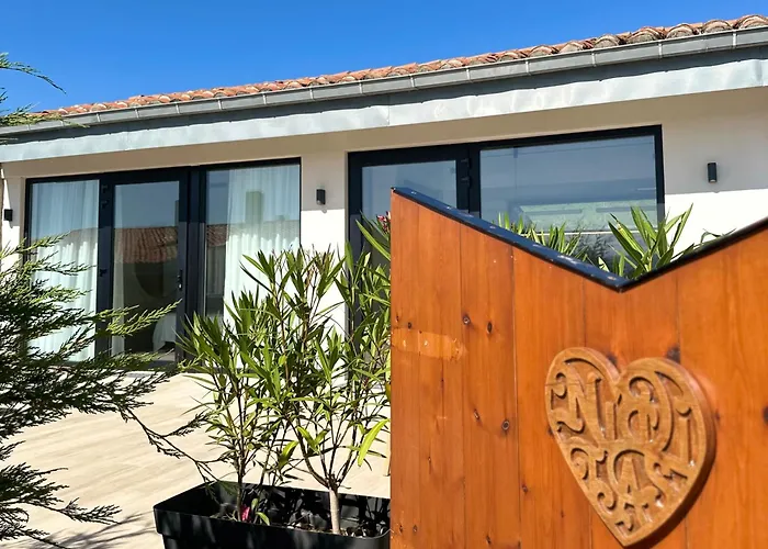 Hoteles que admiten perros en Santillana del Mar 