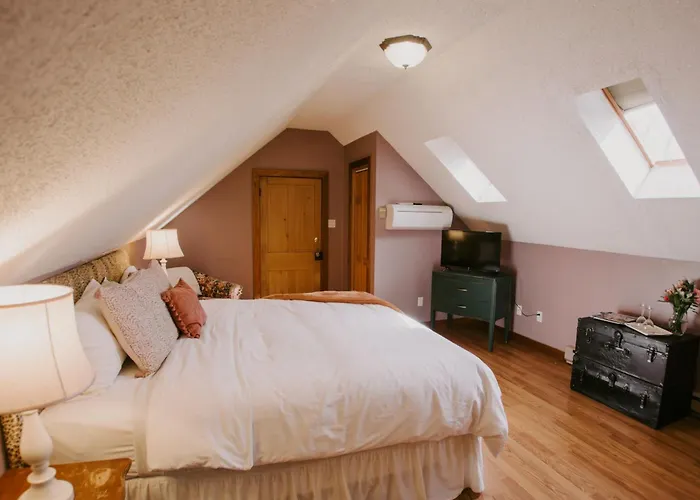 Chambersburg Hotels