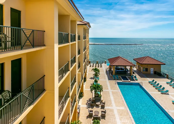 Clearwater Beach Resorts and Hotels with Waterparks