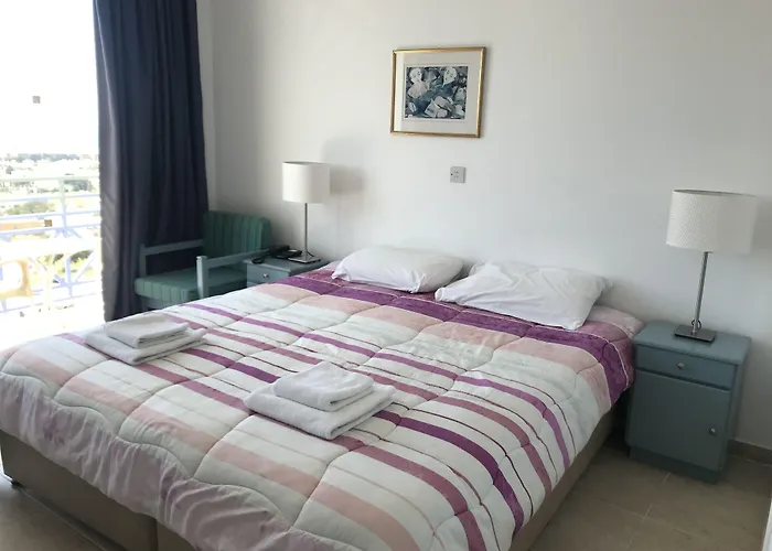 Zentrale Hotels in Paphos
