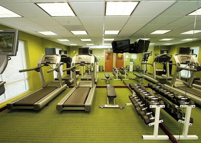 West Covina Golf hotels