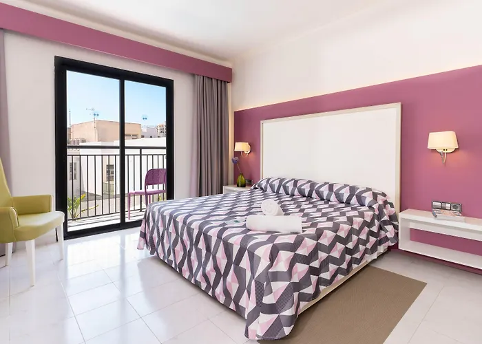 Hoteles de Golf en San Antonio Abad 