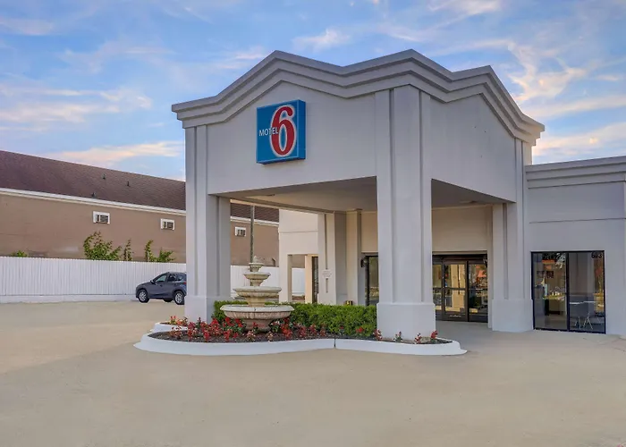 Jacksonville City Center Hotels