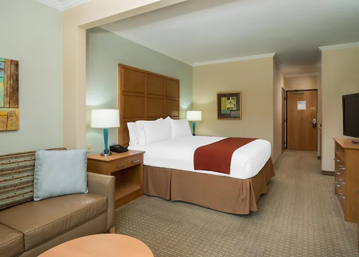 Santa Clara City Center Hotels