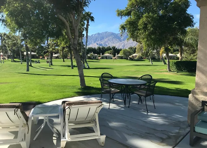Vacation homes in Palm Springs