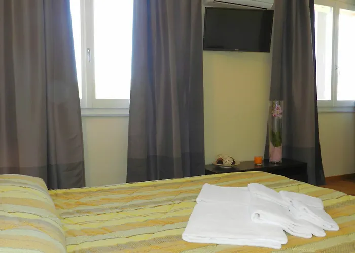 Hotel sulla spiaggia a Sarzana
