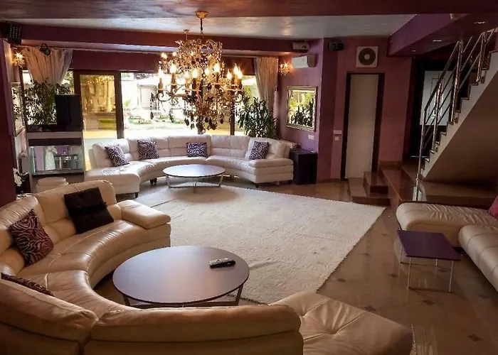 Dream Party Villa